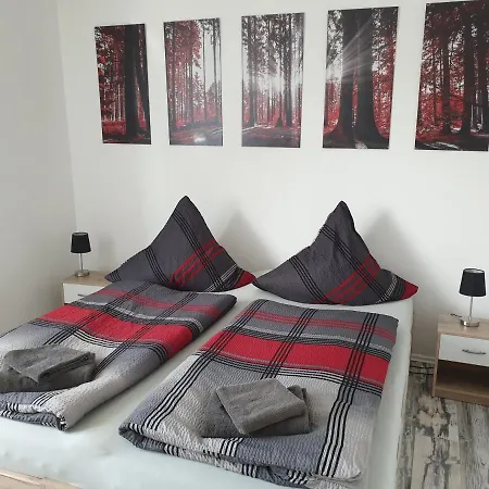 Appartement Schmidt Mit Terrasse Neustrelitz