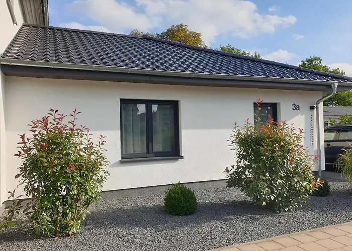 Schmidt Mit Terrasse * Neustrelitz